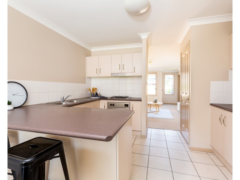 13/4 Angophora Drive, Warabrook NSW 2304