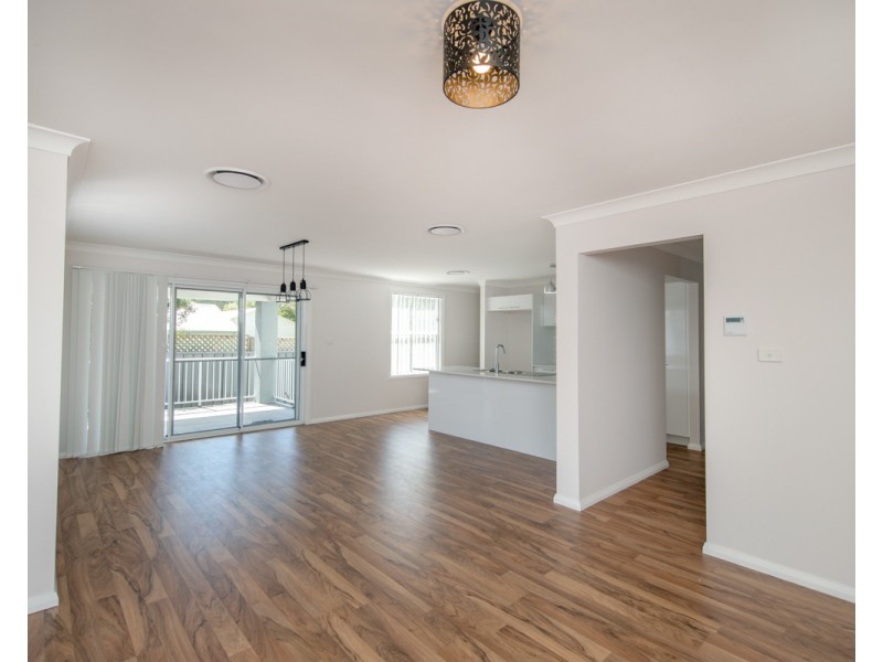 17A Russell Road, New Lambton NSW 2305