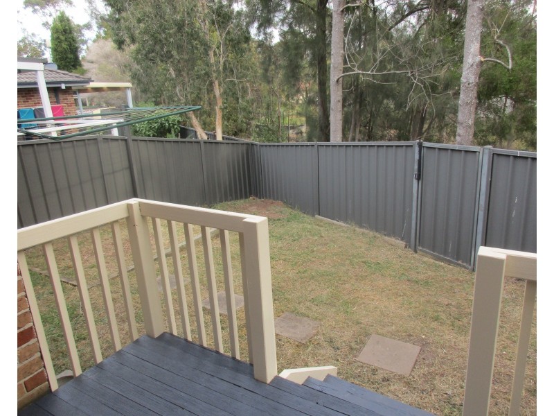 8/1 Derwent Crescent, Lakelands NSW 2282