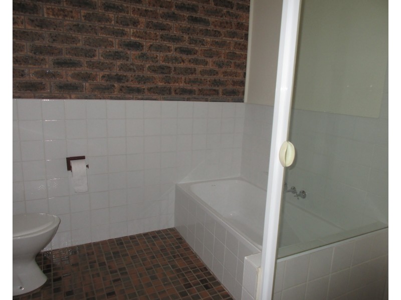 4/84 Queen Street, Warners Bay NSW 2282