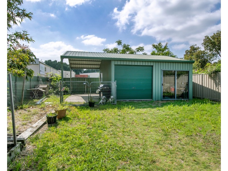 15 Kitchener Parade, Mayfield East NSW 2304