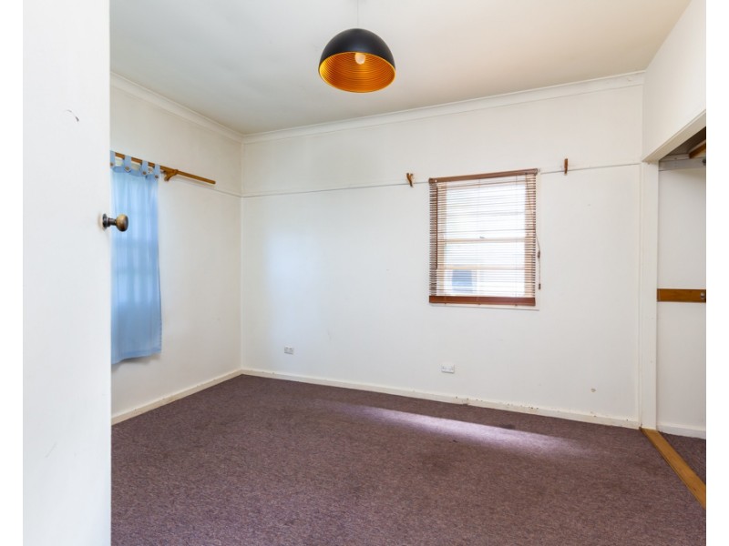 16 Peters Avenue, Wallsend NSW 2287