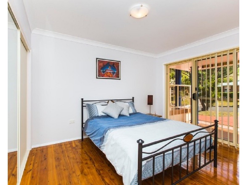 4 Peachwood Close, Warners Bay NSW 2282