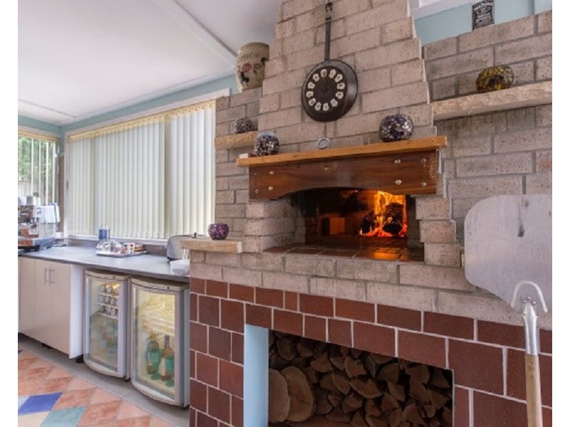 4 Peachwood Close, Warners Bay NSW 2282