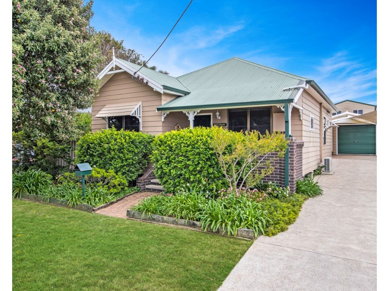 121 Cowlishaw Street, Redhead NSW 2290