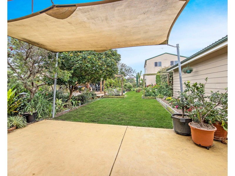 121 Cowlishaw Street, Redhead NSW 2290