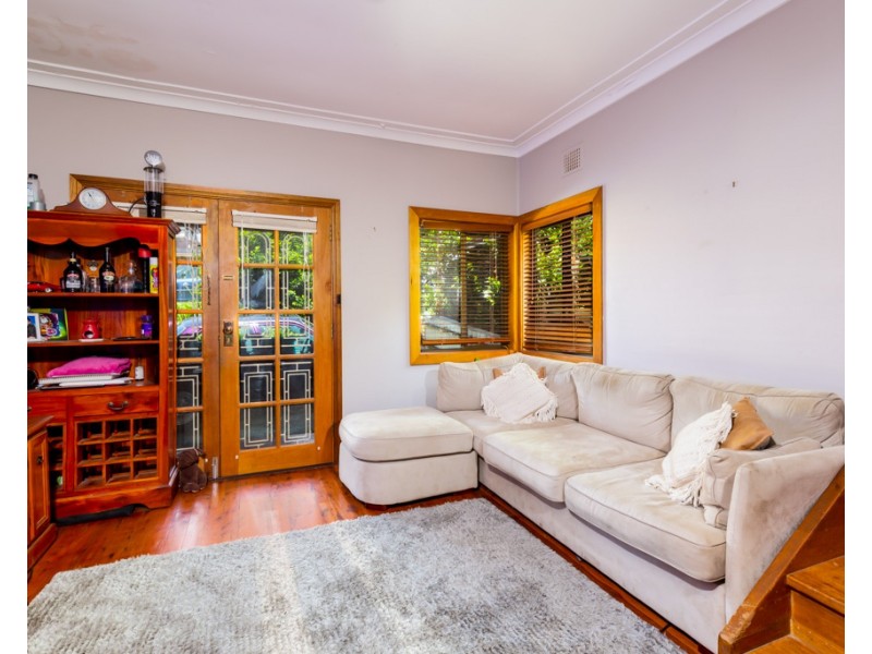 27 Ocean Street, Dudley NSW 2290