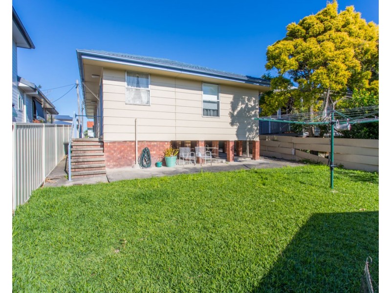 37 Waratah Street, Kahibah NSW 2290