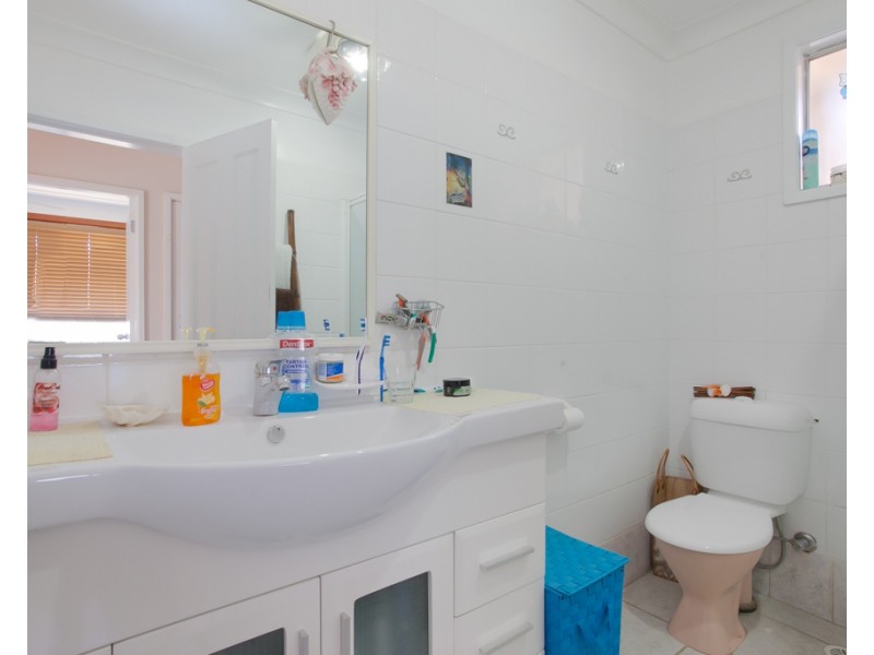 10 Flame Street, Gateshead NSW 2290