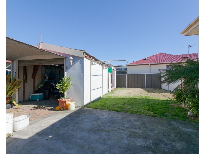 10 Flame Street, Gateshead NSW 2290