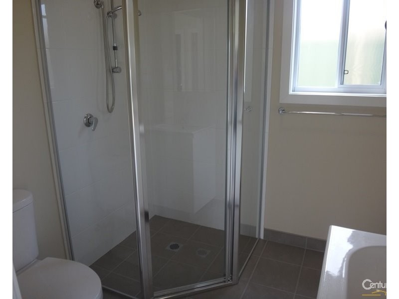 35B Tennent Road, Mount Hutton NSW 2290