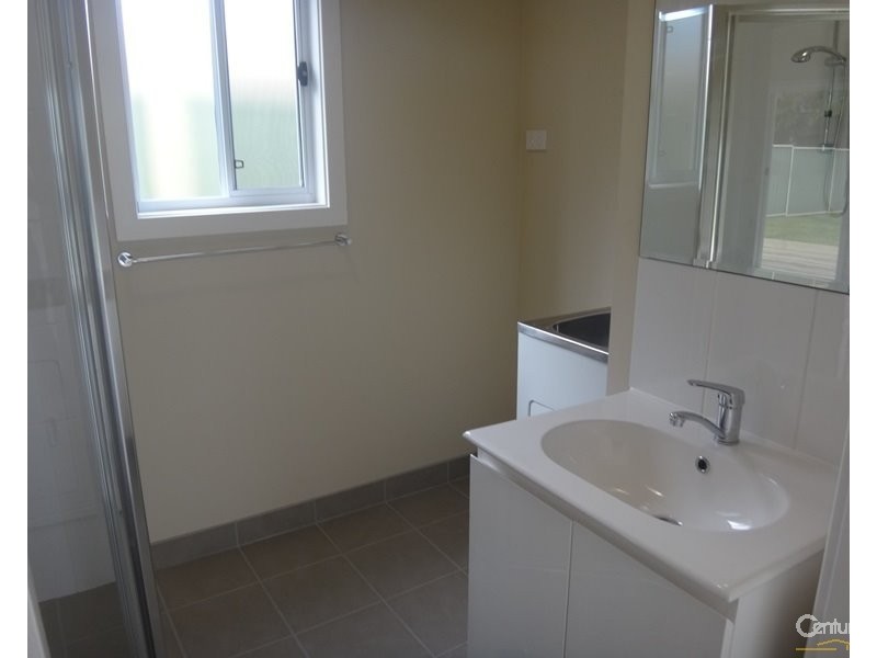 35B Tennent Road, Mount Hutton NSW 2290