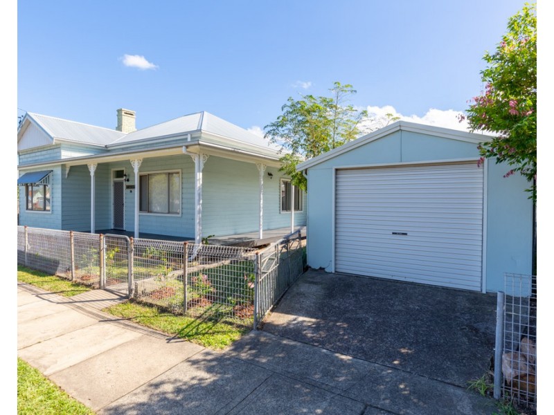 16 Havelock Street, Mayfield NSW 2304