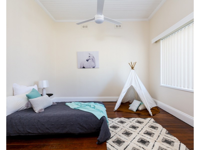 16 Havelock Street, Mayfield NSW 2304