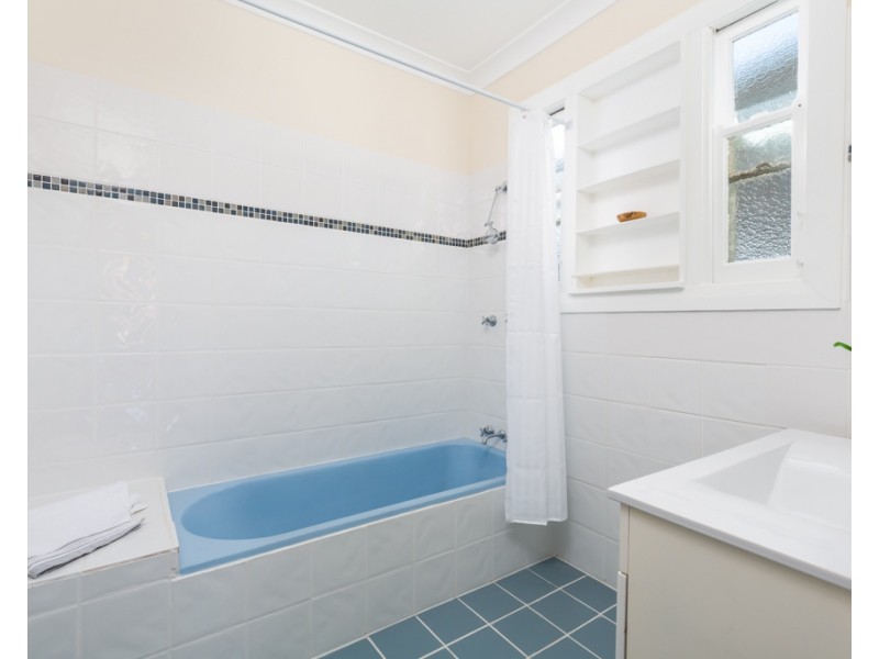 16 Havelock Street, Mayfield NSW 2304