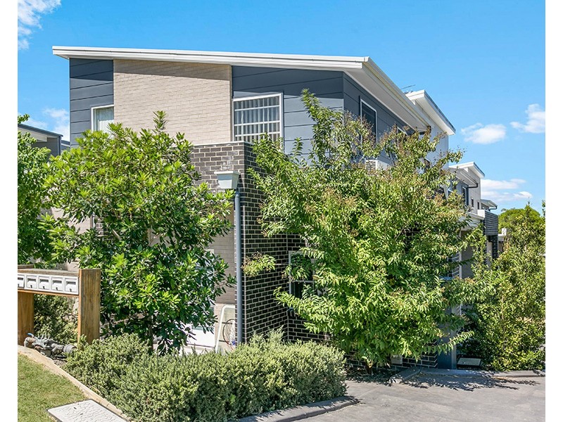 1/10 Cowper Avenue, Charlestown NSW 2290
