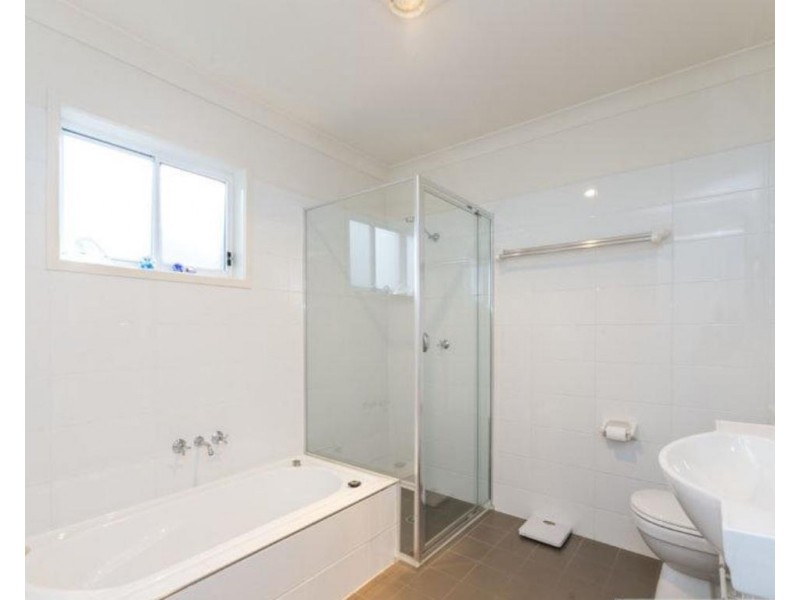 2A Berkeley Street, Mayfield NSW 2304