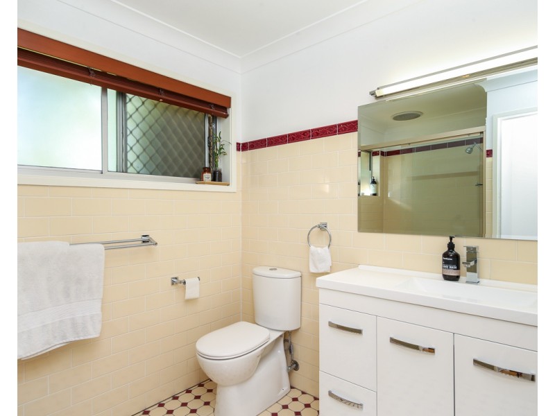 9 Malwood Avenue, Macquarie Hills NSW 2285