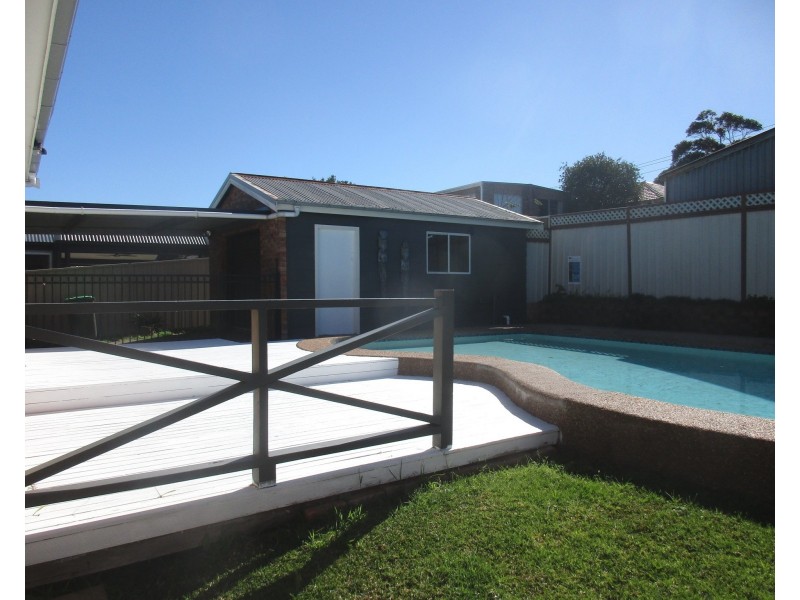 33 Walumbi Avenue, Tingira Heights NSW 2290