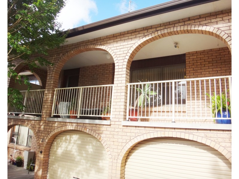 2B Conrad Avenue, Charlestown NSW 2290