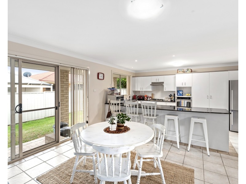 5 Pandorea Way, Valentine NSW 2280