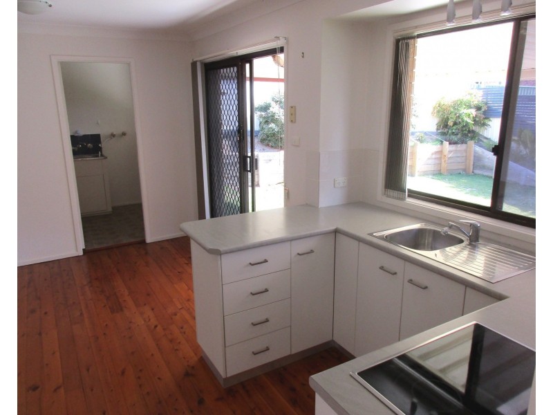 11 Harrison Street, Warners Bay NSW 2282