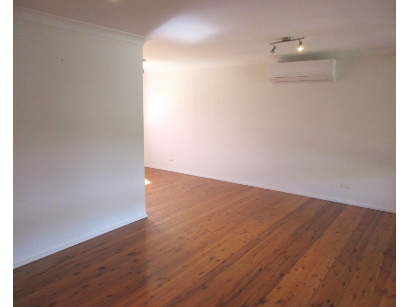 11 Harrison Street, Warners Bay NSW 2282