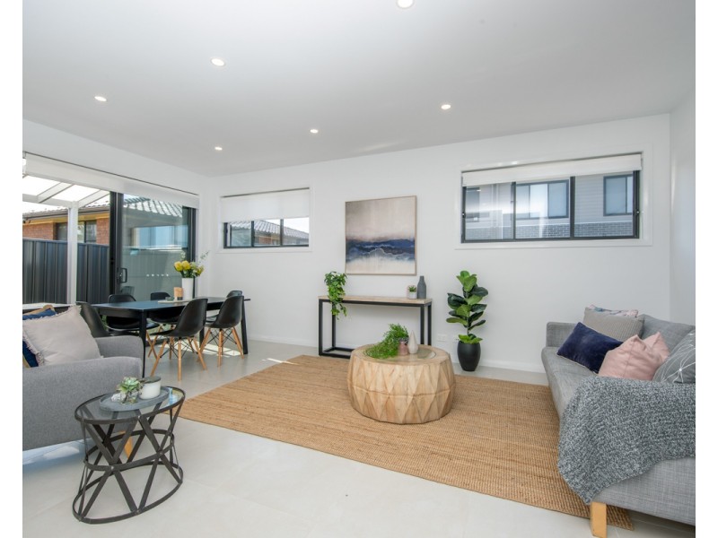 2/74 Dudley Road, Charlestown NSW 2290