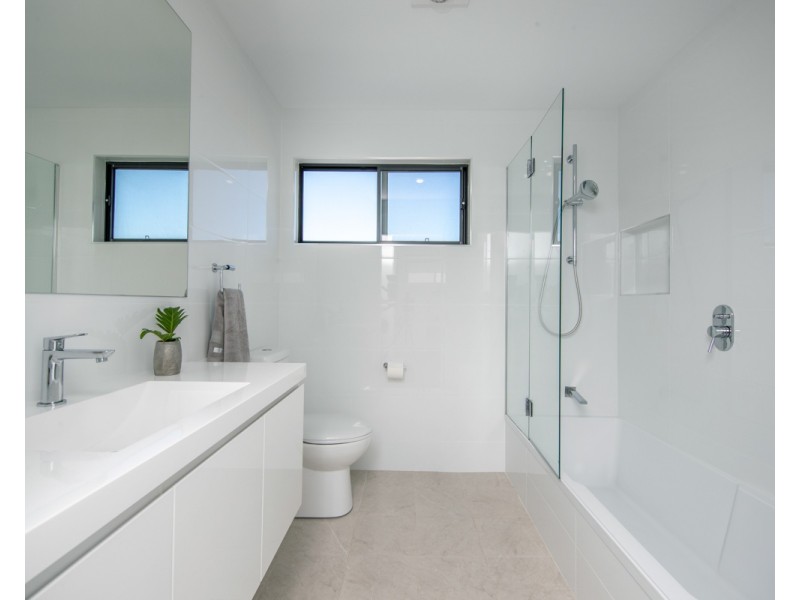 2/74 Dudley Road, Charlestown NSW 2290