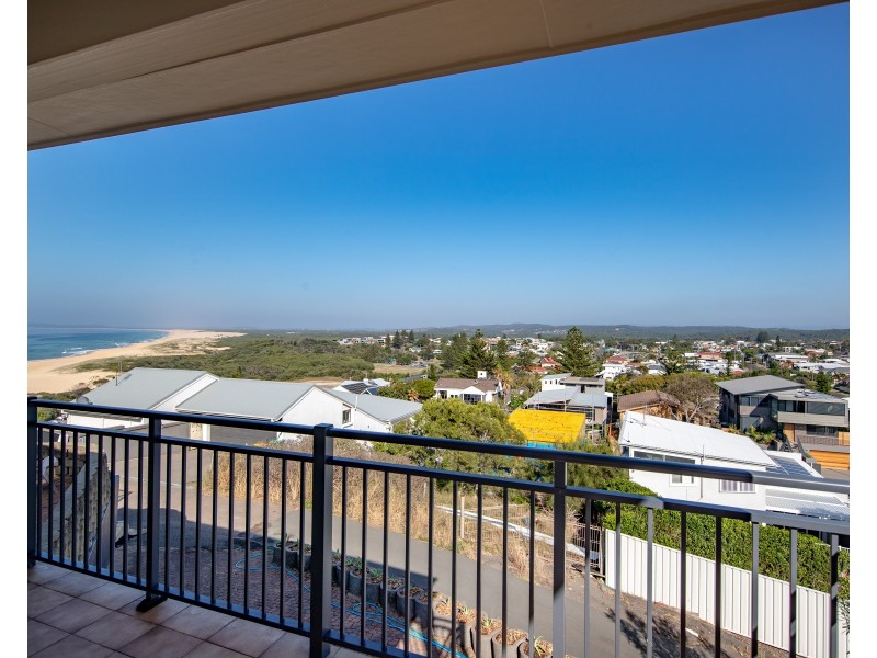 11 High Street, Redhead NSW 2290