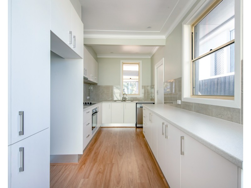 11 High Street, Redhead NSW 2290