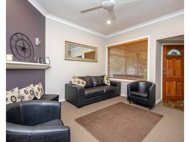 16 Charles Street, Cardiff NSW 2285