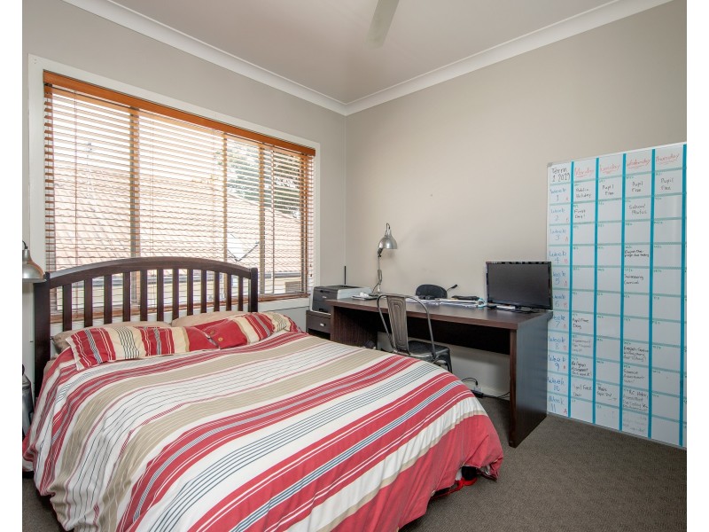 16 Charles Street, Cardiff NSW 2285