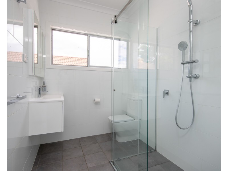 16 Charles Street, Cardiff NSW 2285