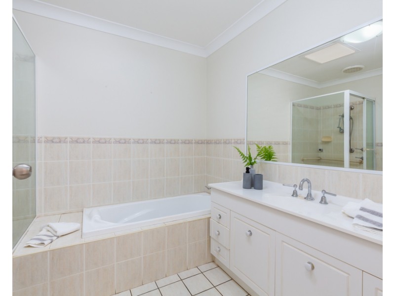 8/33 Dickinson Street, Charlestown NSW 2290