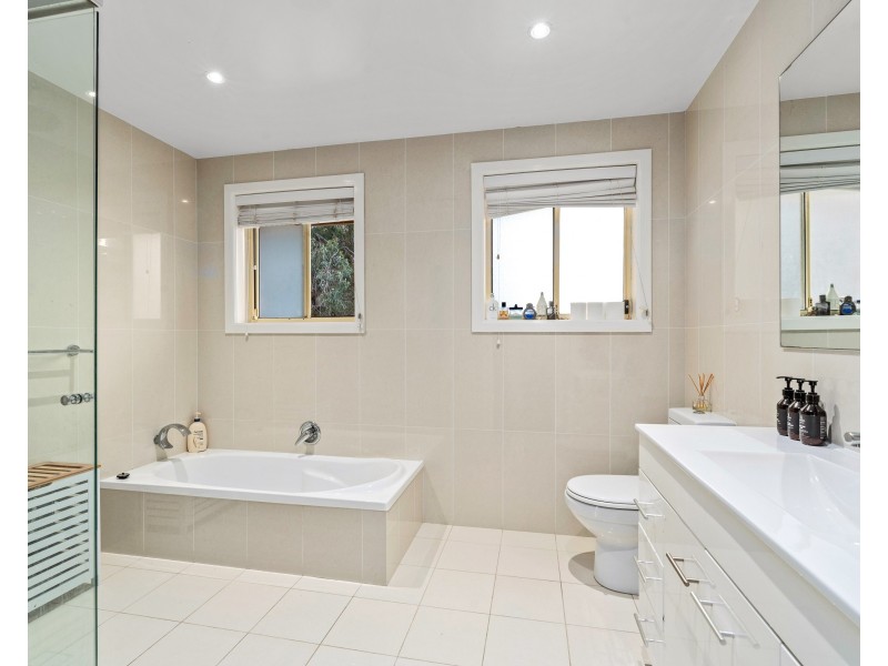 29 Schaefer Close, Tingira Heights NSW 2290