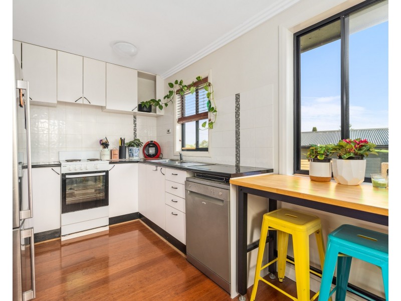 2 Alder Crescent, Gateshead NSW 2290