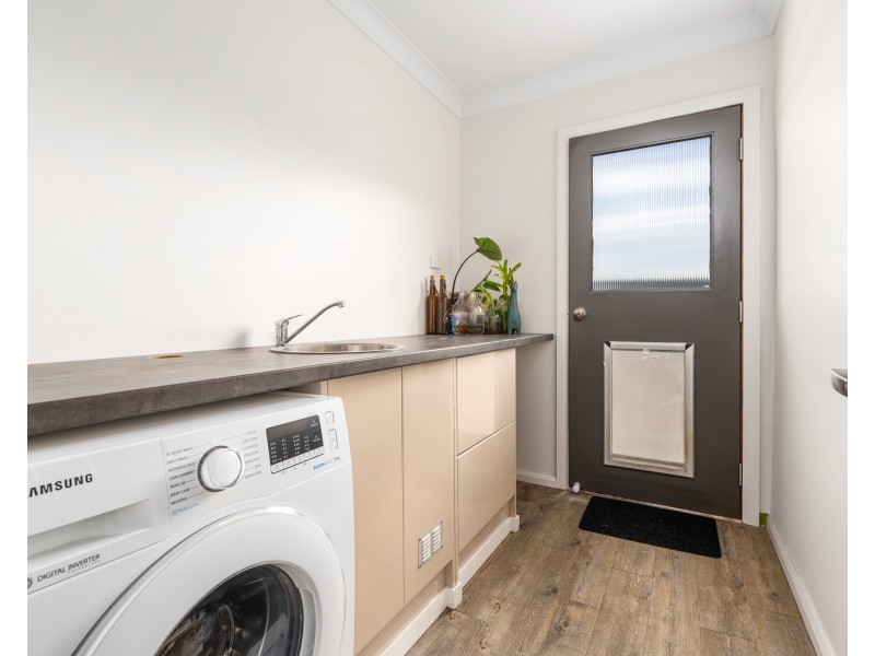 2 Alder Crescent, Gateshead NSW 2290