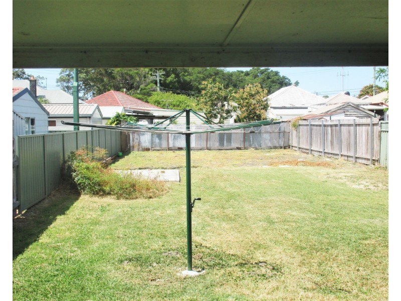 18 Denison Street, Mayfield NSW 2304