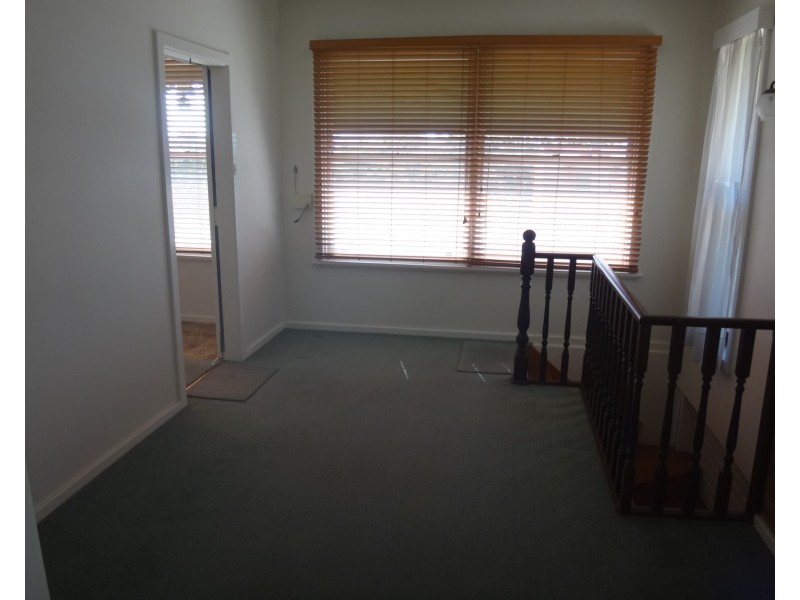 23 Garden Grove Parade, Adamstown Heights NSW 2289