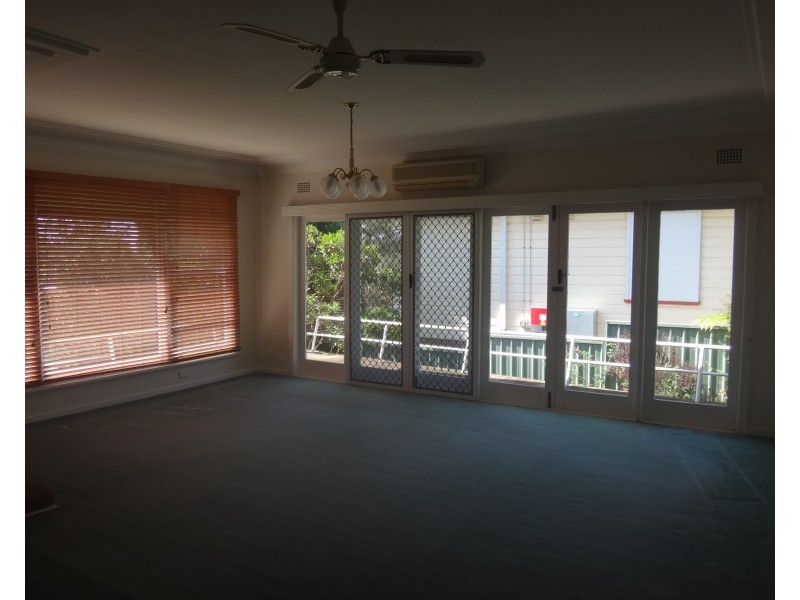 23 Garden Grove Parade, Adamstown Heights NSW 2289