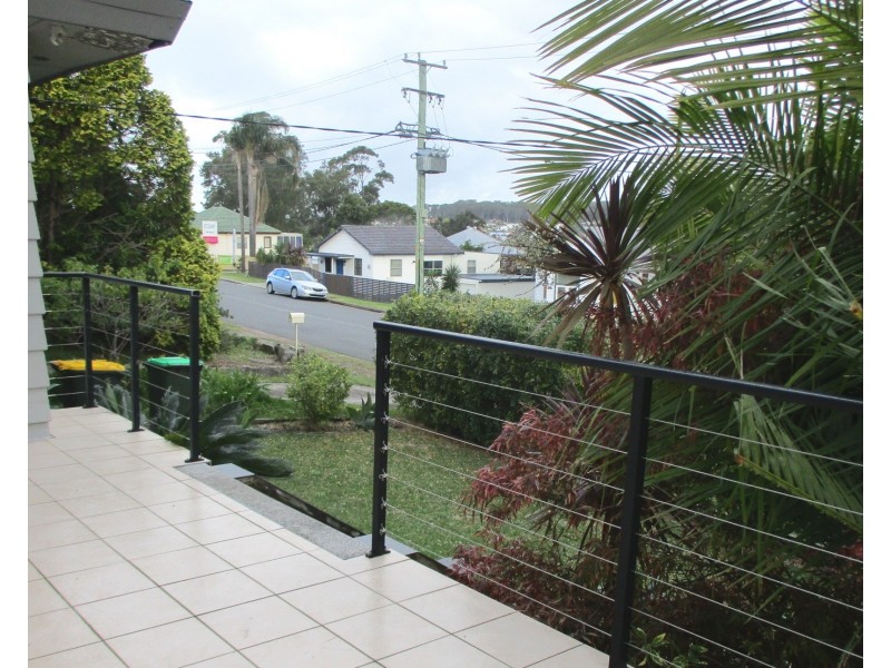 8 Tennent Road, Mount Hutton NSW 2290
