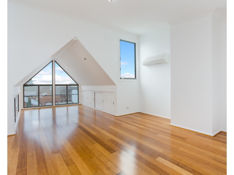 14 Carlton Street, Newcastle NSW 2300