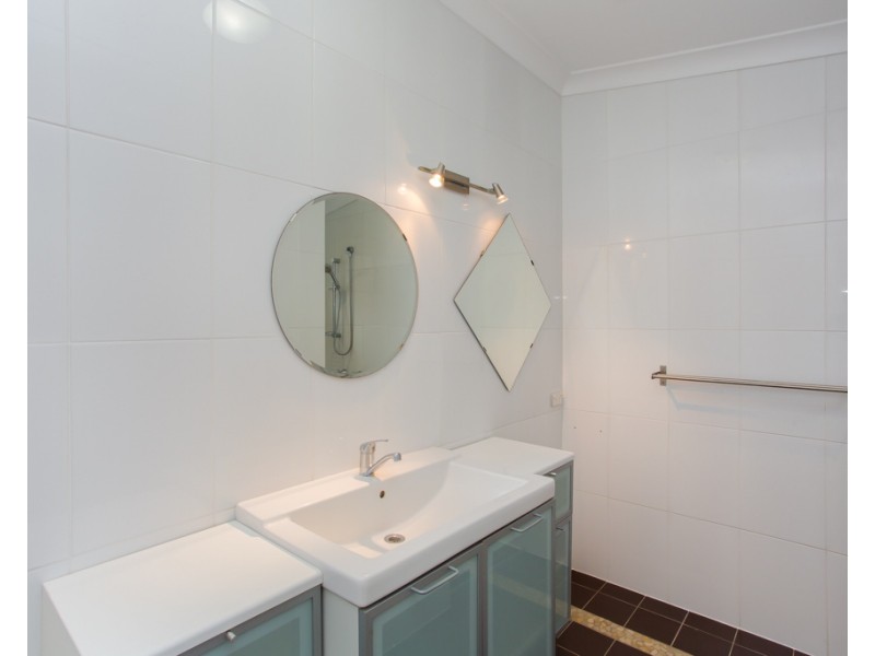 14 Carlton Street, Newcastle NSW 2300
