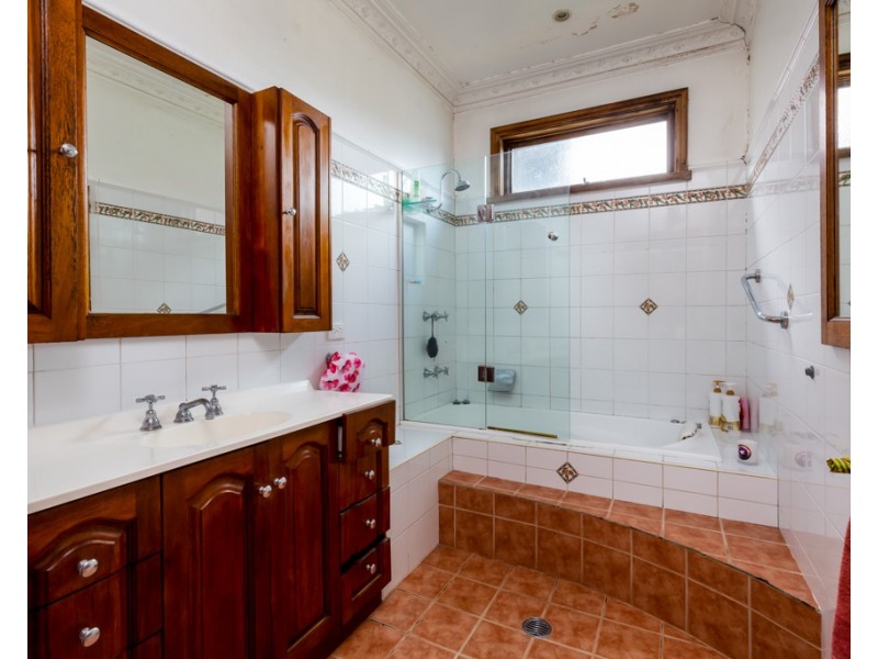 128 Croudace Road, Elermore Vale NSW 2287