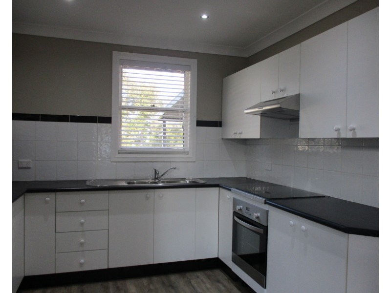 2 Acacia Place, Gateshead NSW 2290