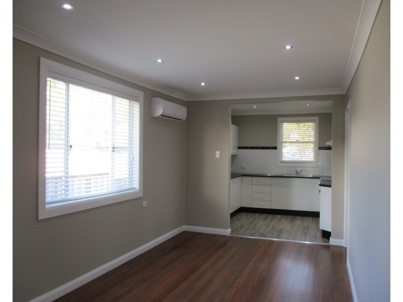 2 Acacia Place, Gateshead NSW 2290