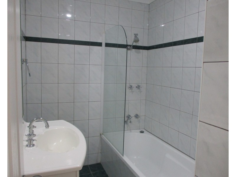 2 Acacia Place, Gateshead NSW 2290