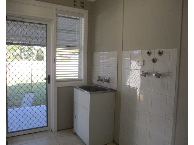 2 Acacia Place, Gateshead NSW 2290