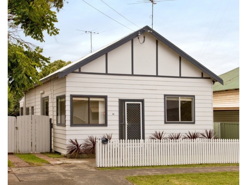 10 Albert Street, Mayfield NSW 2304